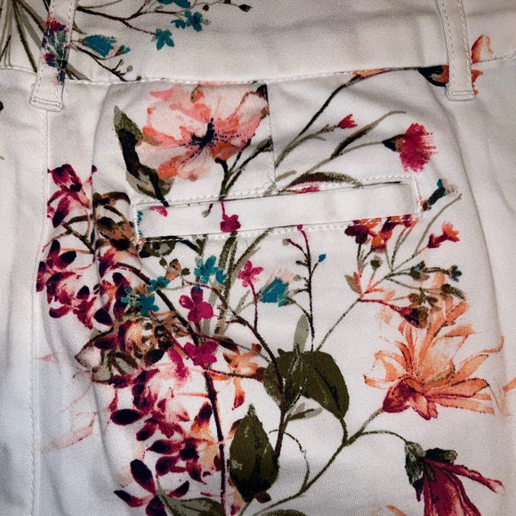 St John’s Bay Capri’s Size 6 - Picture 3 of 5